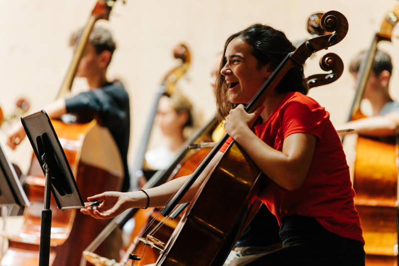 gstaad-menuhin-festival_youth-orchestra_by-theresa-pewal-45.jpg